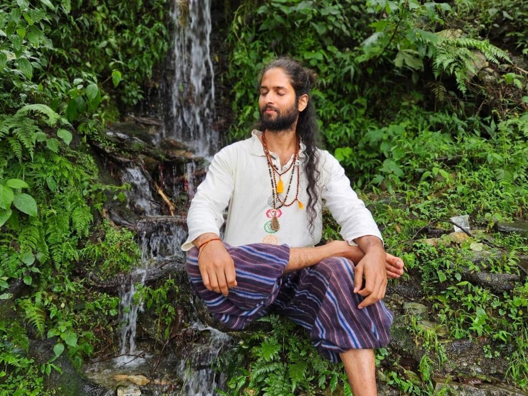 Katyuri Kings Divine Stay- Babaji'S Cave Dwarahat Exterior photo