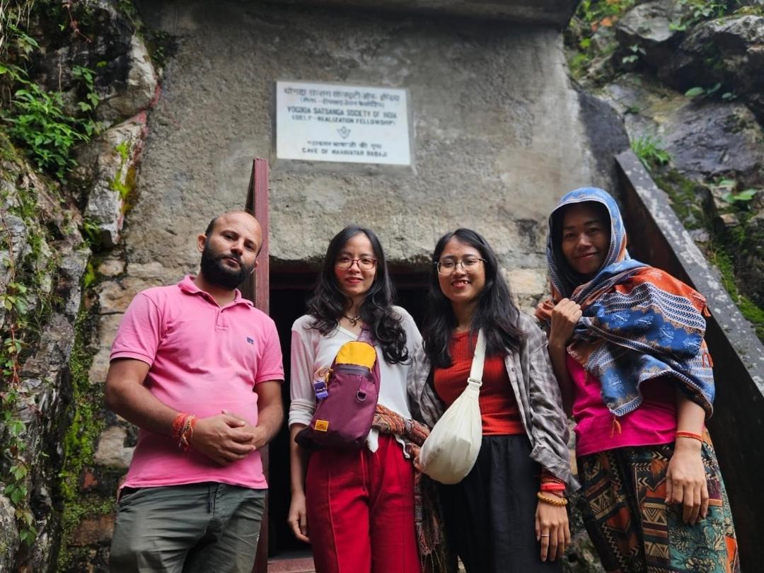 Katyuri Kings Divine Stay- Babaji'S Cave Dwarahat Exterior photo
